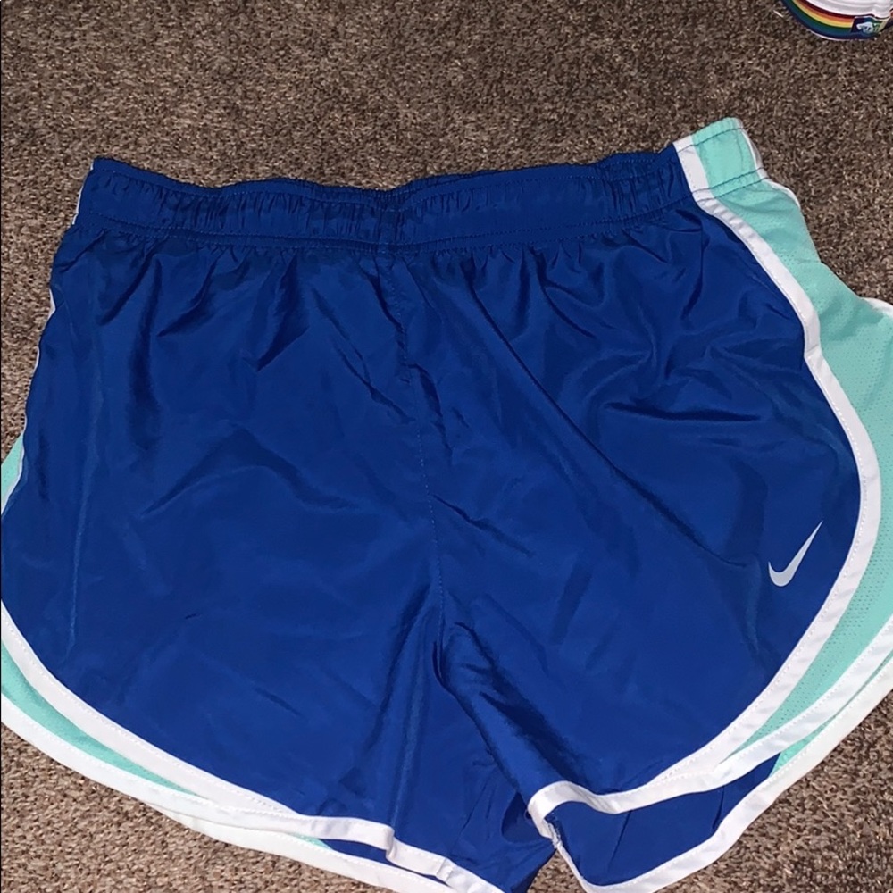 Nike women’s shorts